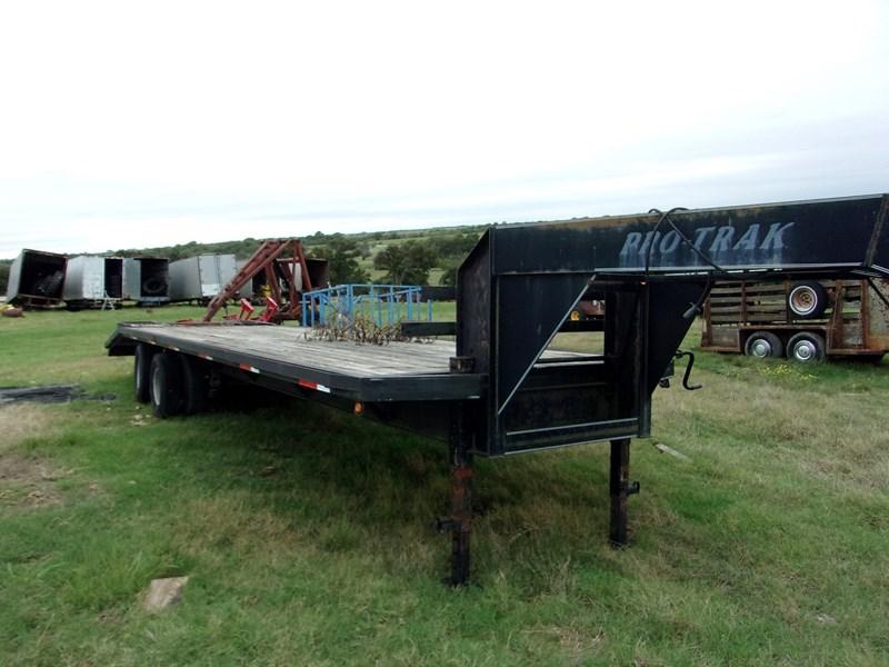 Pro Trak  Trailer