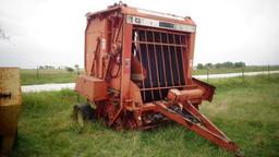 Gehl RB1870 Round Baler