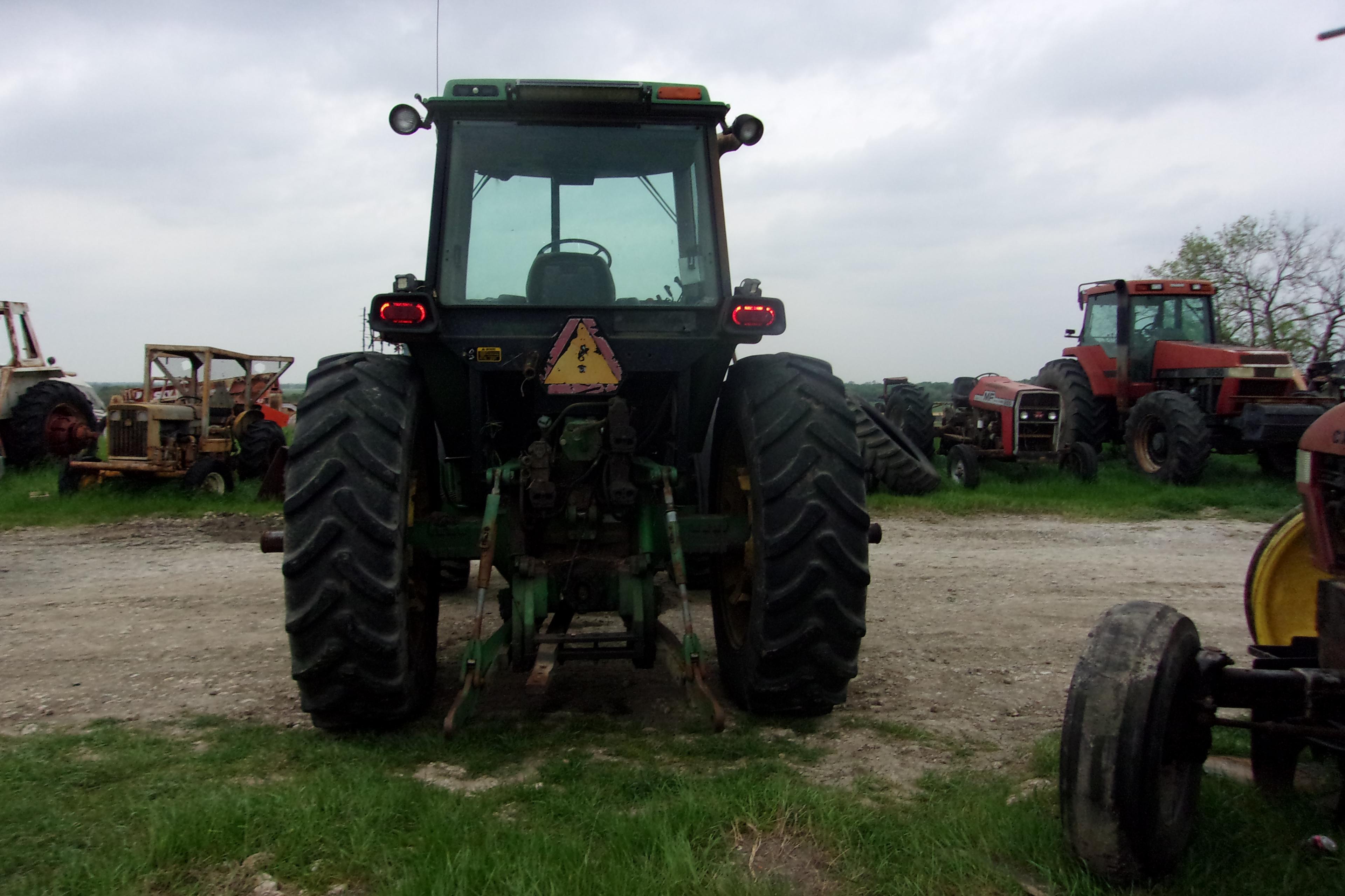 John Deere 4960 Salvage Tractor