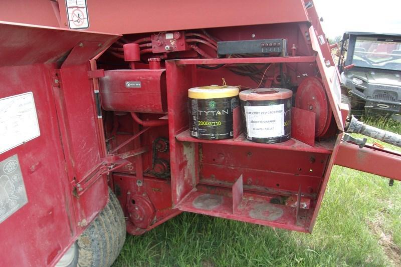 Case IH 8460 Round Hay Baler