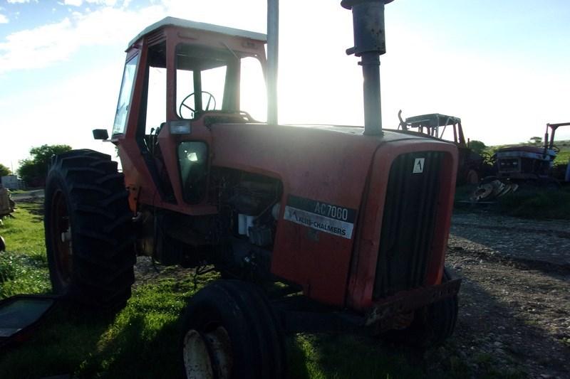 Allis Chalmers 7060 Salvage Tractor