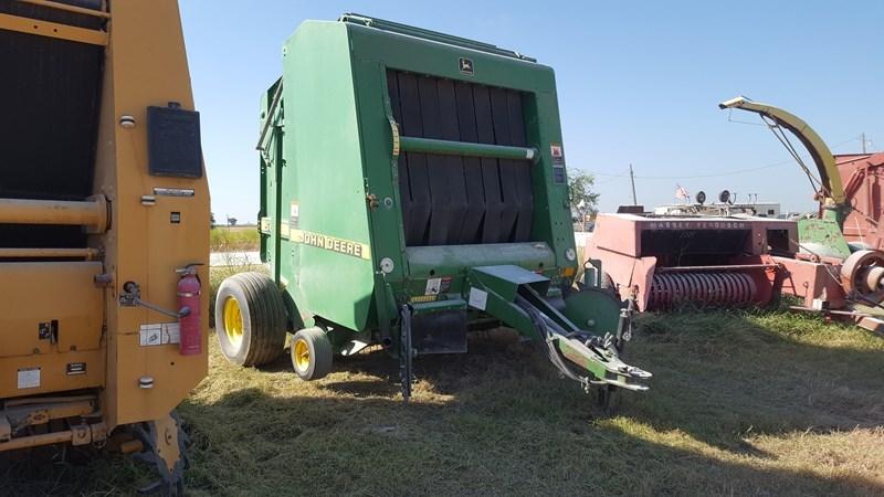 1998 John Deere 566 Round Baler