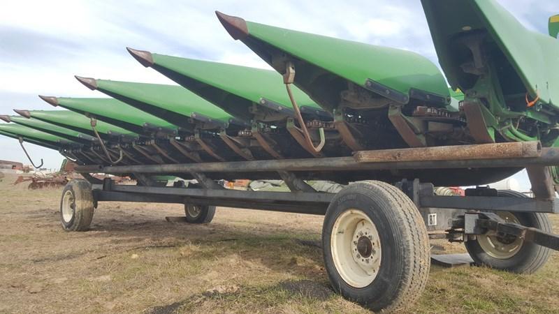 2010 John Deere 608C Corn Header