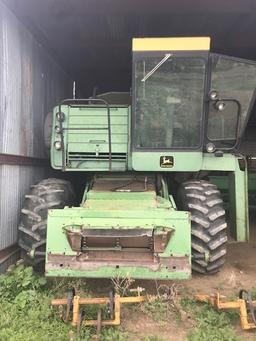 John Deere 4420 Combine & Header