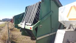 John Deere 510 Round Hay Baler