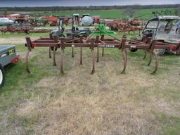 John Deere 610 Chisel Plow