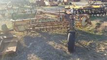 John Deere 671 Hay Rake