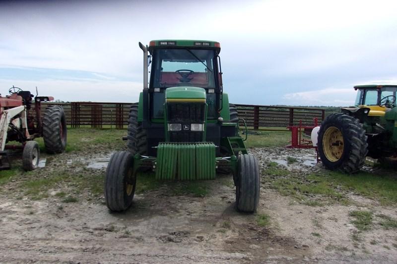 John Deere 7800 Tractor