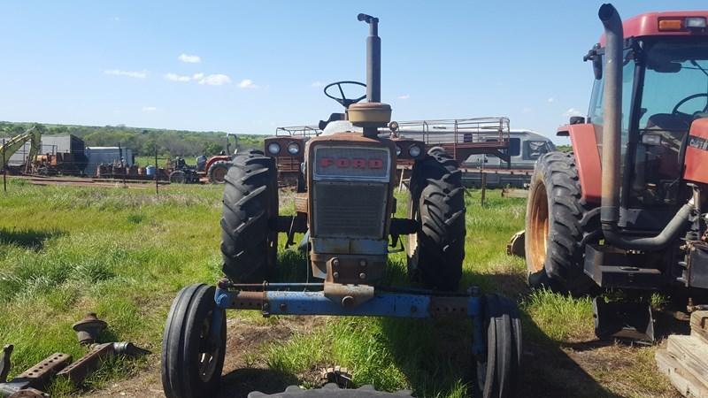 Ford 7000 Salvage Tractor