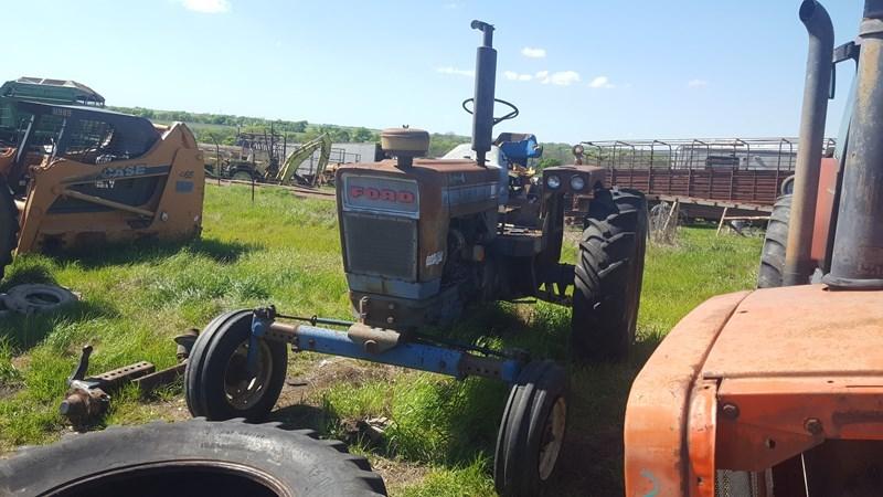 Ford 7000 Salvage Tractor