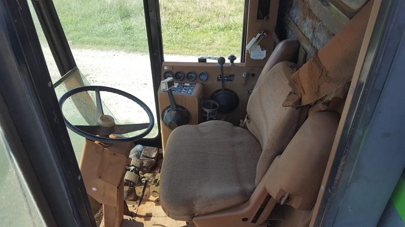 Gleaner R50 Combine