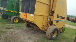 Vermeer 605L Round Baler