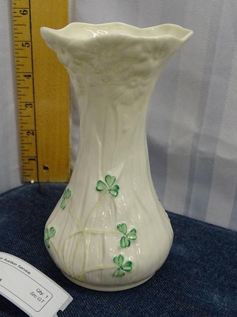 Irish Belleek Daisy Spill Shamrock