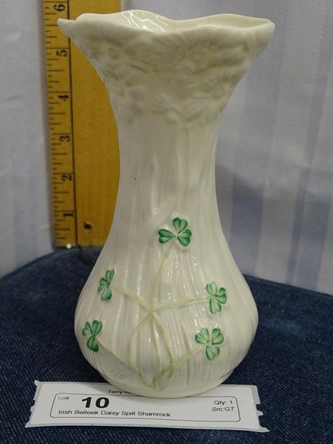 Irish Belleek Daisy Spill Shamrock