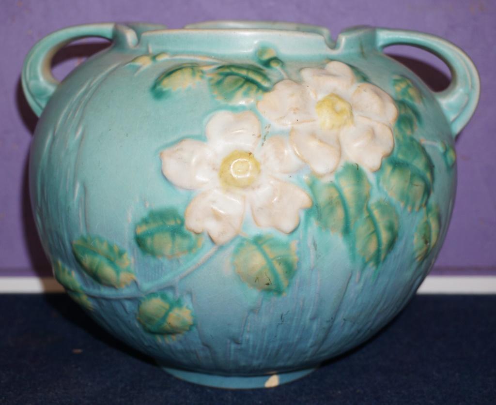 ROSEVILLE POTTERY BUSHBERRY BLUE JORDINIERE 10'