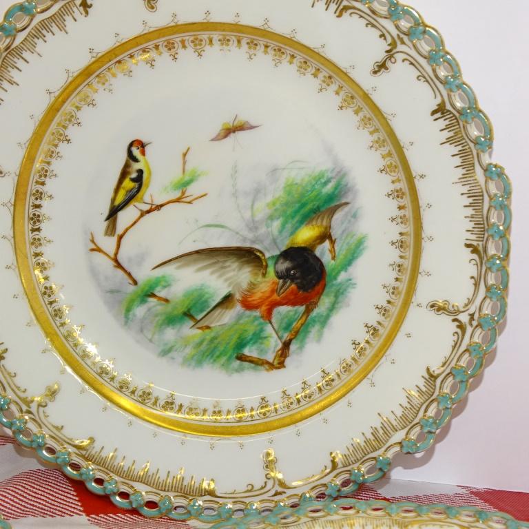 4 BEAUTIFUL BIRD PLATES 8 7.5" CHIPS AROUND EDGE