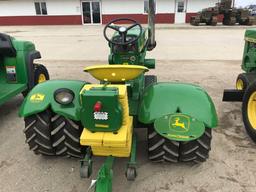 92630- JOHN DEERE 112 L&G TRACTOR