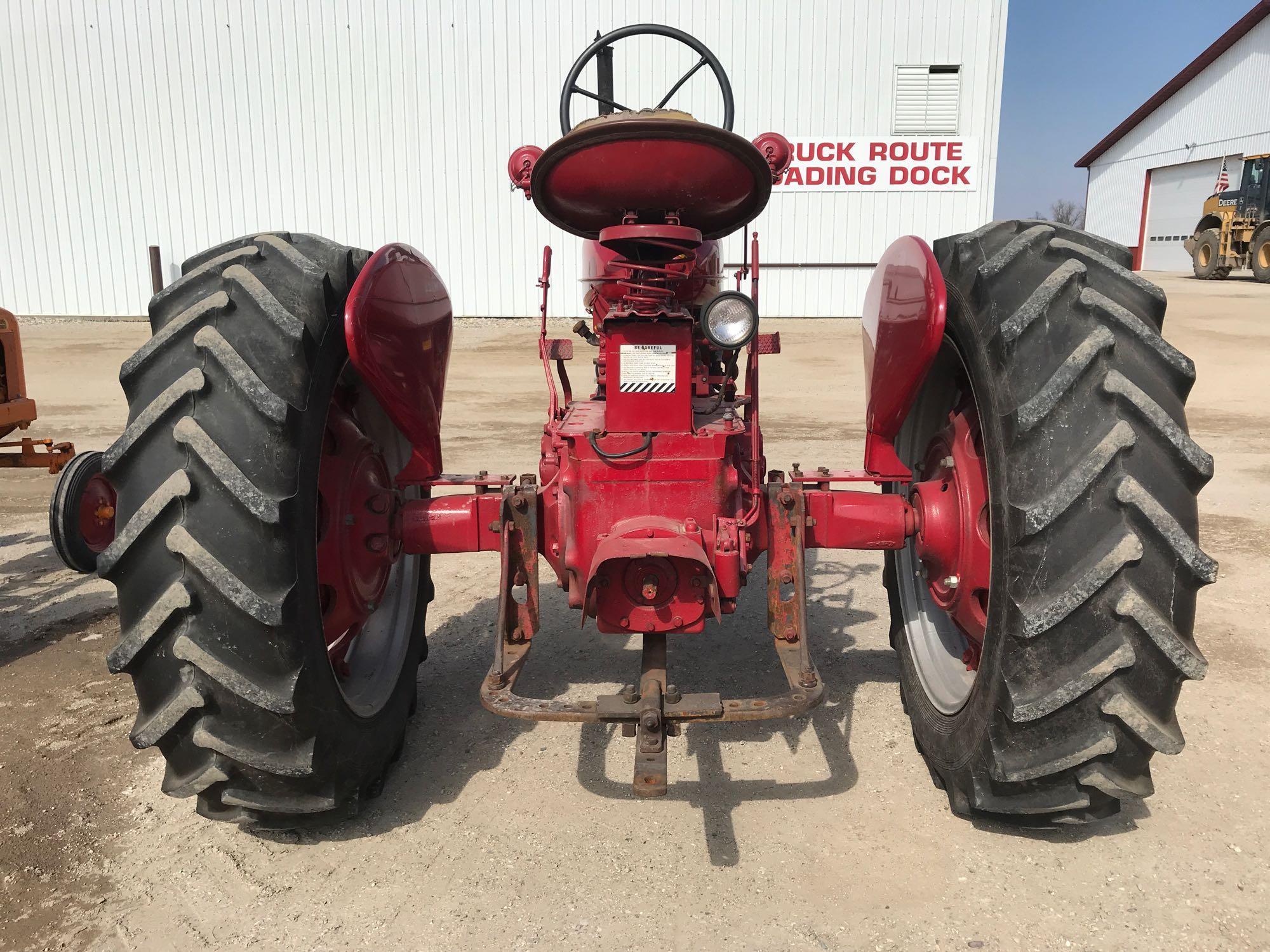 93909- FARMALL SUPER MTA TRACTOR