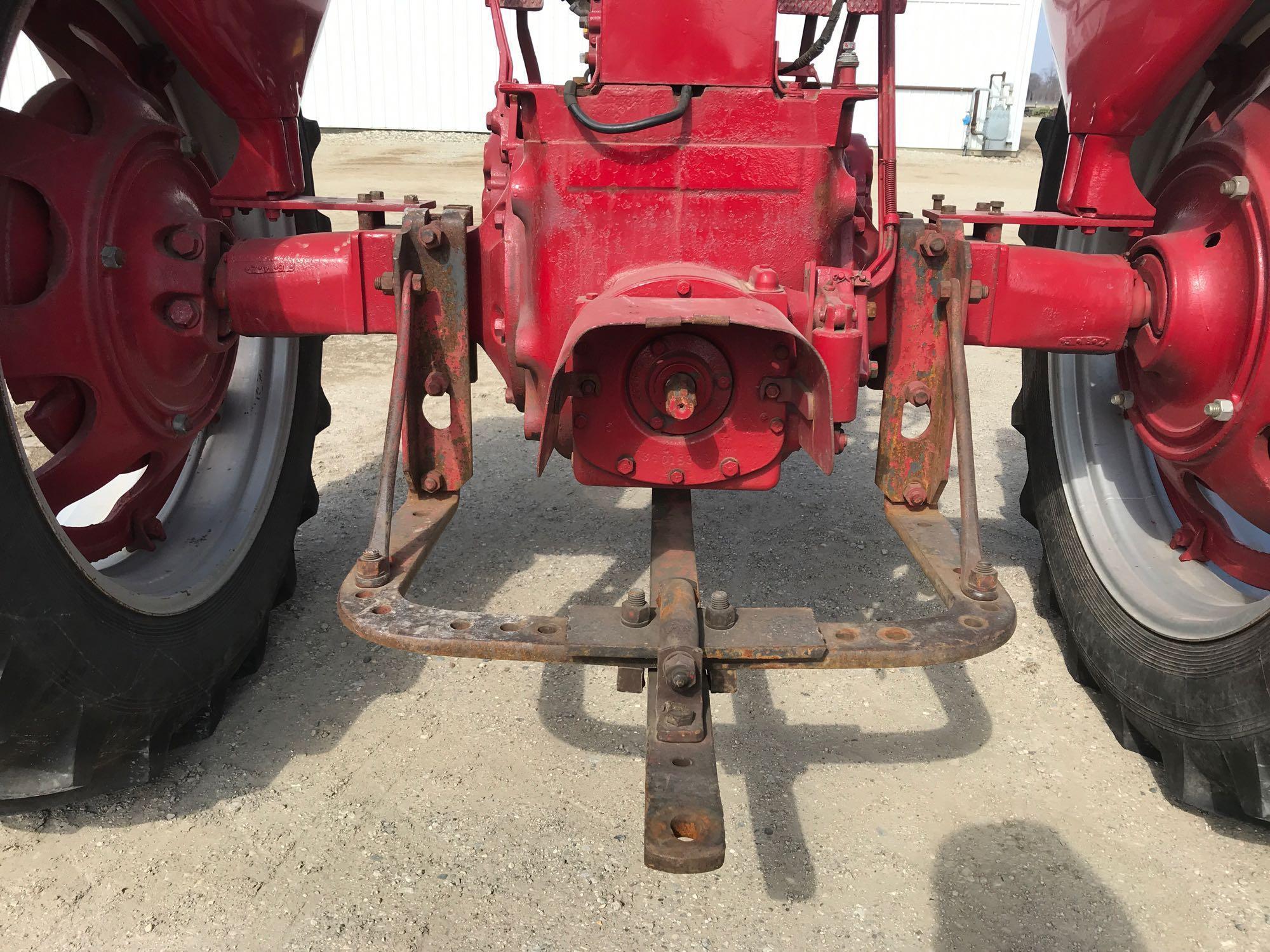 93909- FARMALL SUPER MTA TRACTOR