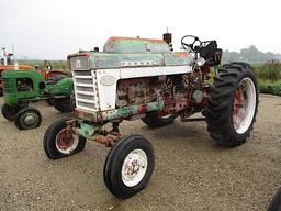 94113- IH 560 LP TRACTOR