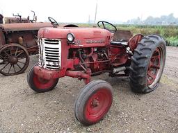 94216- IH 350 TRACTOR