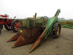 97076- JD A STYLED TRACTOR