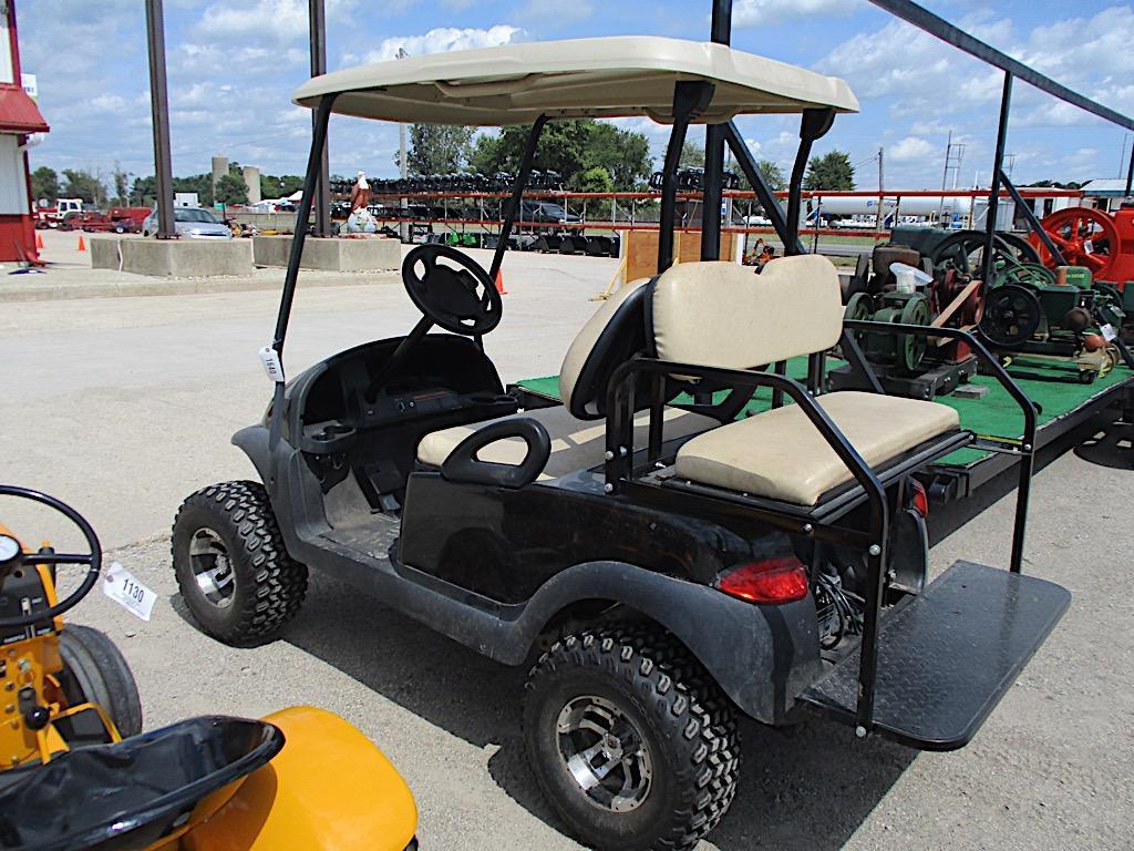 1640- E-Z GO GOLF CART