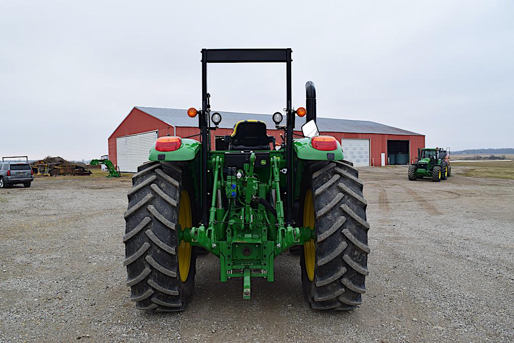 3015 - JOHN DEERE 6110 M TRACTOR