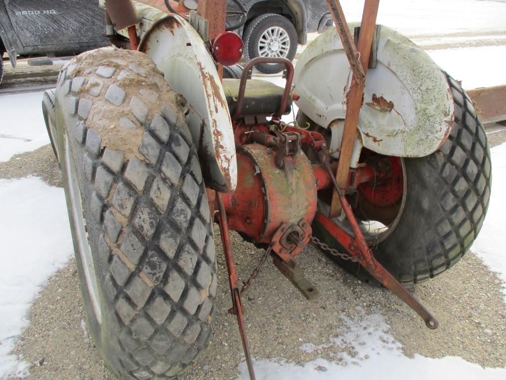 2796-FORD 801 TRACTOR