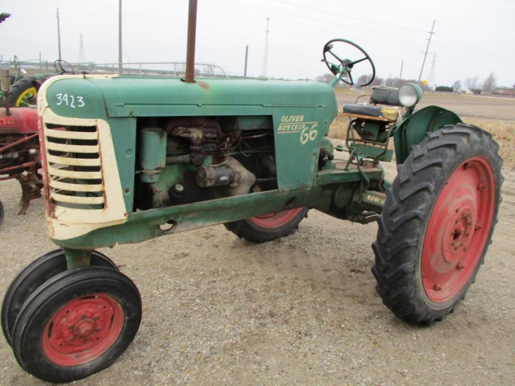 3423-OLIVER 66 TRACTOR