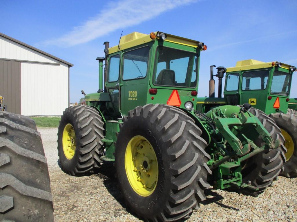 98705 - JOHN DEERE 7020