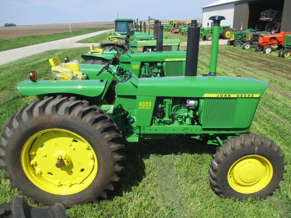 98733 - JOHN DEERE 4320