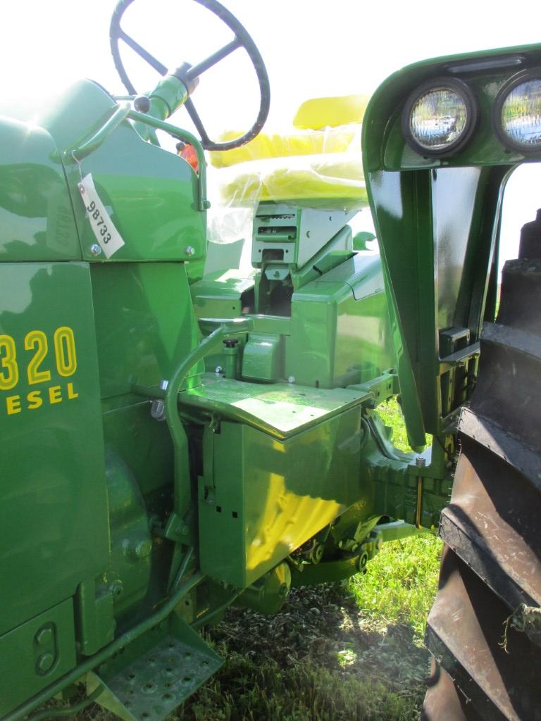 98733 - JOHN DEERE 4320