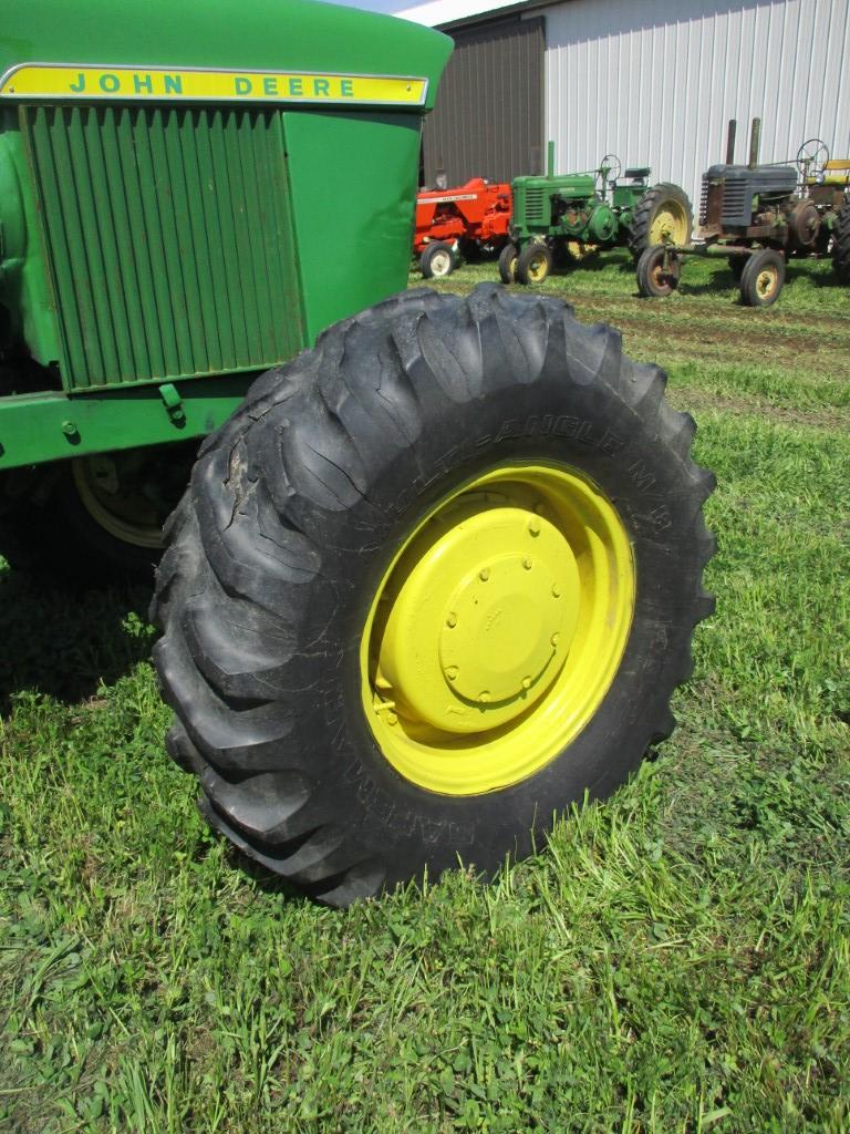 98734 - JOHN DEERE 4320