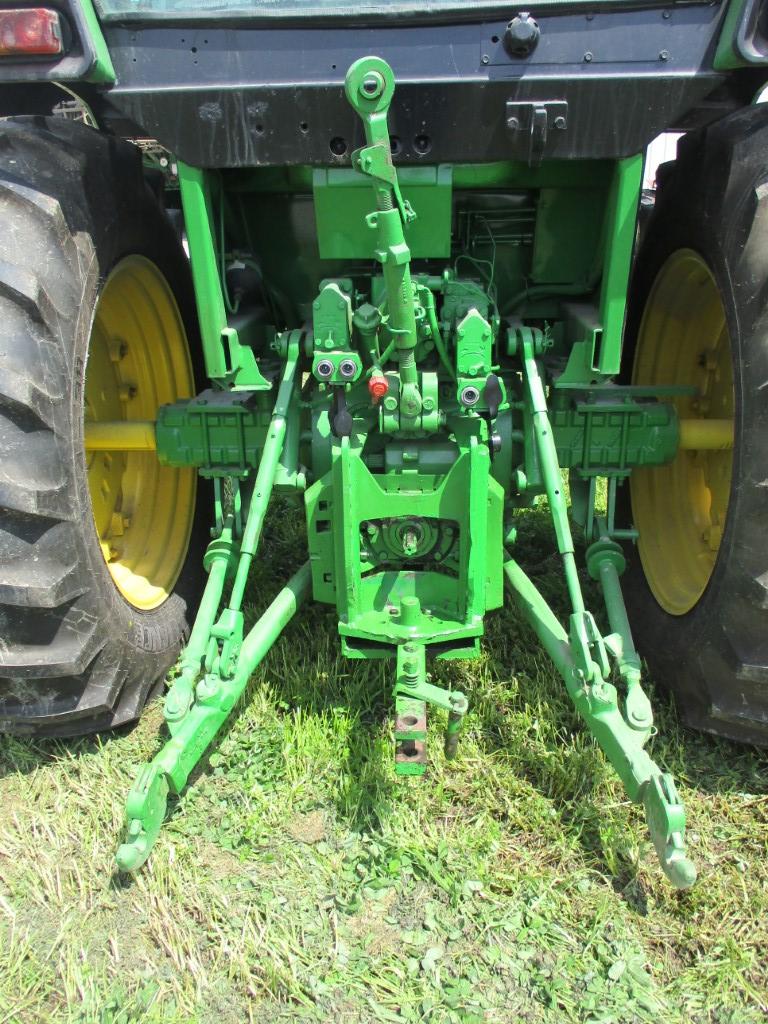 98755 - JOHN DEERE 4040