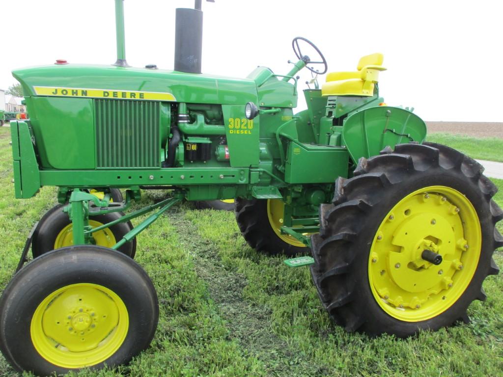 98858 - JOHN DEERE 3020 HIGH CROP