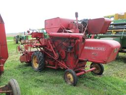 99239 - MASSEY FERGUSON 35 COMBINE