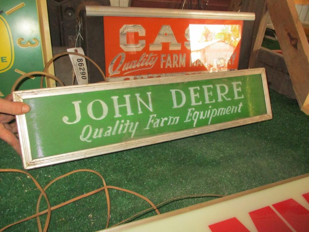 98955-JOHN DEERE GLASS SIGN