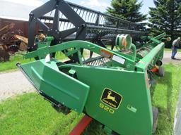 9460- JOHN DEERE 920 GRAIN PLATFORM, NICE