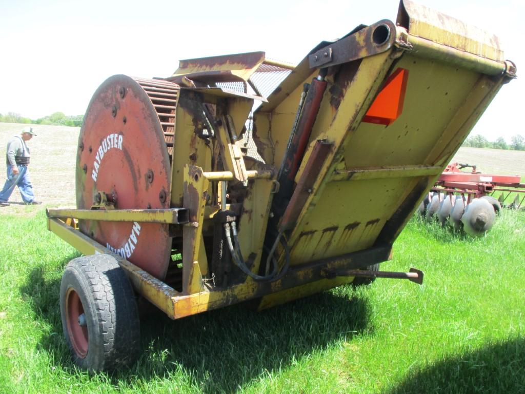 9471- HAYBUSTER H106 ROCK PICKER, WORKING ORDER