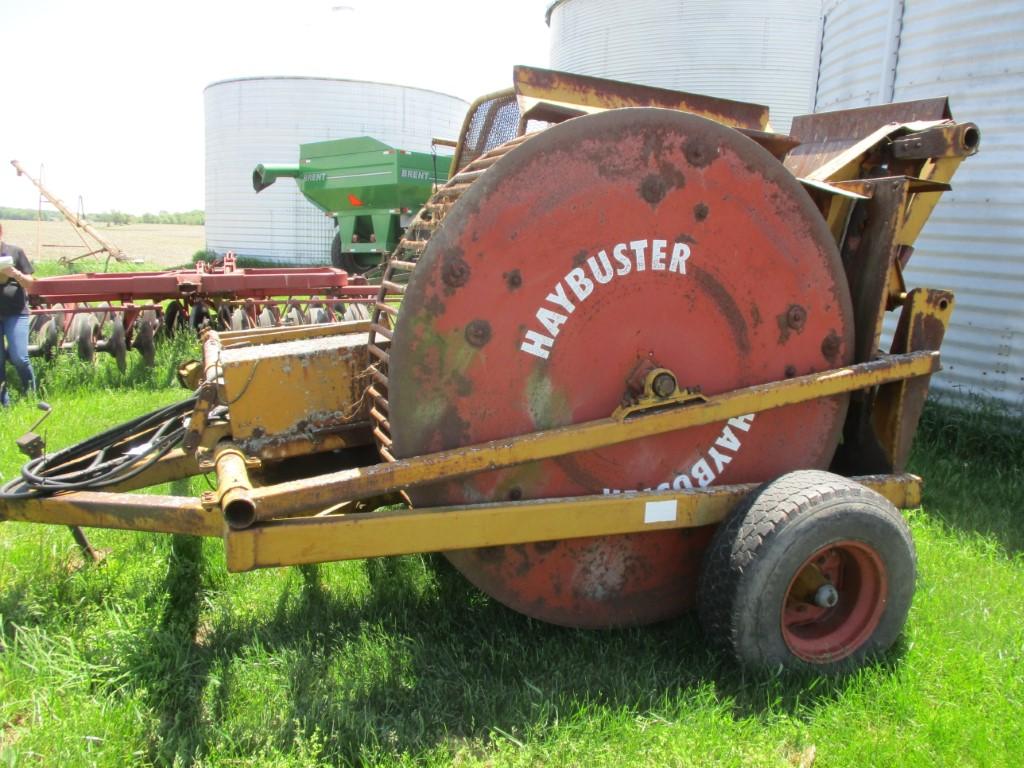 9471- HAYBUSTER H106 ROCK PICKER, WORKING ORDER