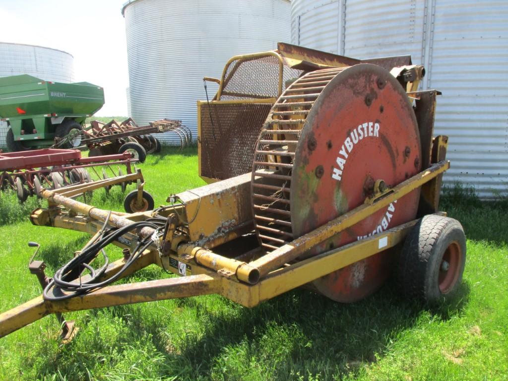 9471- HAYBUSTER H106 ROCK PICKER, WORKING ORDER