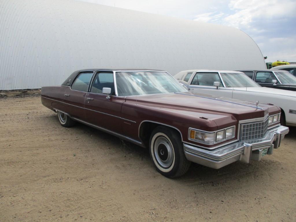 9097- CADILLAC FLEETWOOD BROUGHAM ELEGANCE (1976)