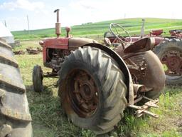 10052- FARMALL SUPER W-6 TA