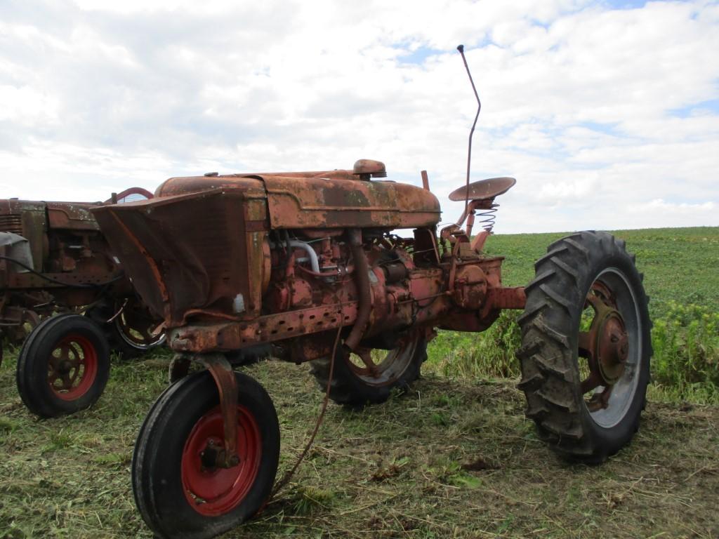 10057- FARMALL M-CH