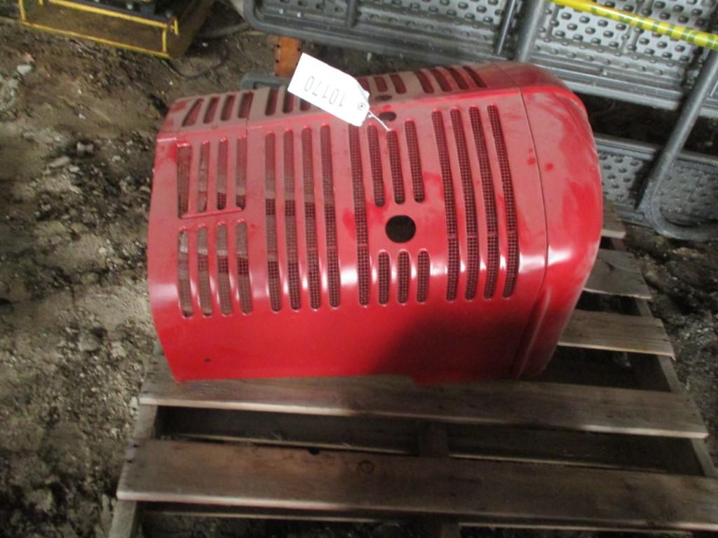 10170- PALLET OF IH SUPER MTA HOOD & NOSE