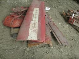 10186-PALLET OF IH 400 SHEET METAL