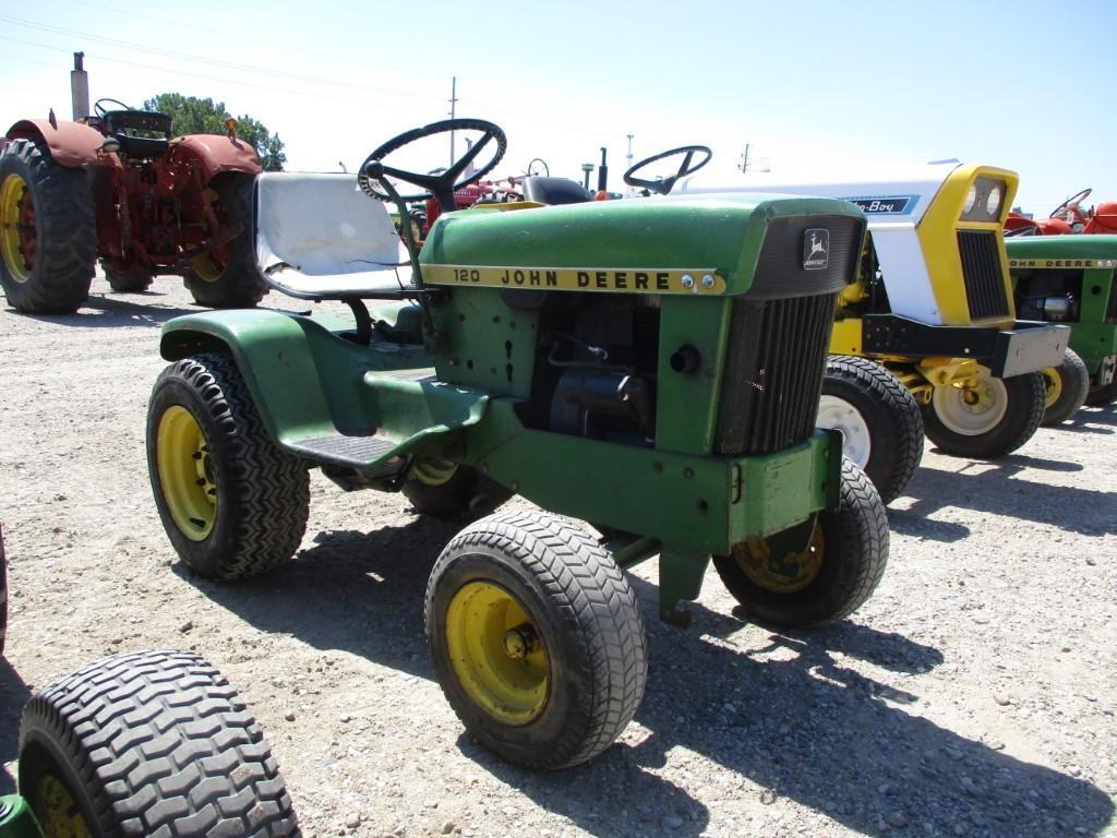 7687-JOHN DEERE 120