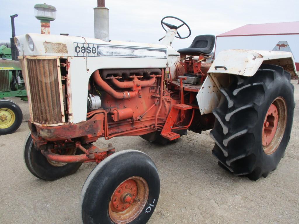 94393-CASE 1030 TRACTOR