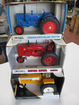 4654-FORDSON SUPER MAJOR, MM G750, IH SUPER MTA, ALL NIB, 1/16TH SCALE